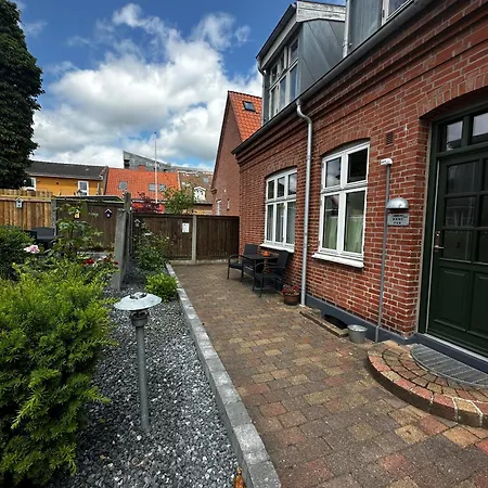 Oasen Bed & Breakfast 3*