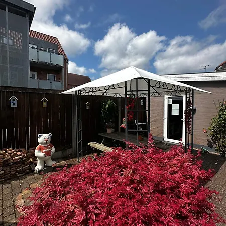 Oasen Bed & Breakfast 3*