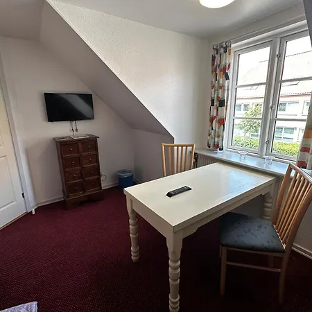 Oasen Bed and breakfast 3*