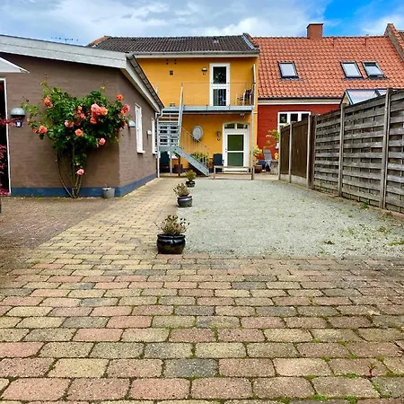 Oasen Bed & Breakfast 3*